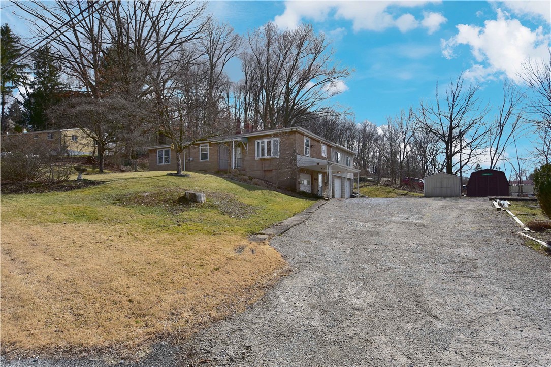 4006 Vistavue Drive