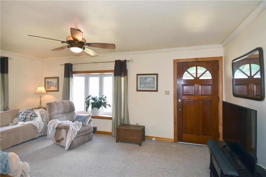4006 Vistavue Drive