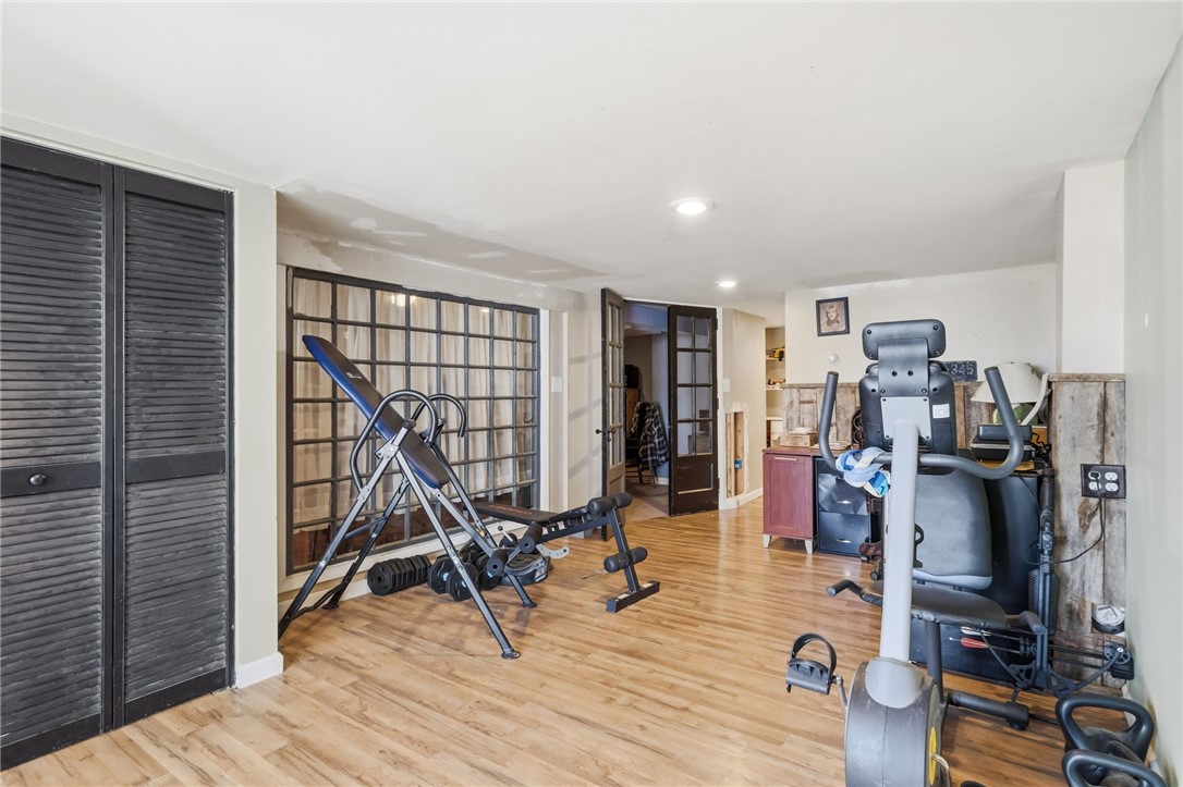 27 Bock Ln
