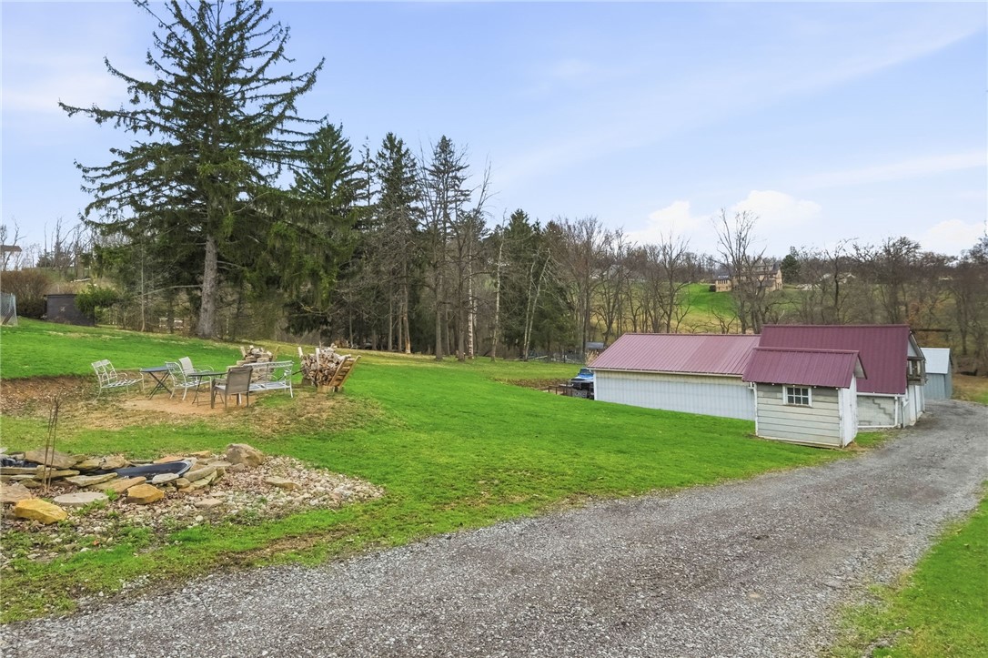 27 Bock Ln