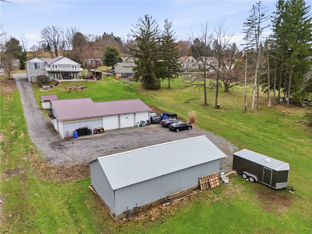 27 Bock Ln