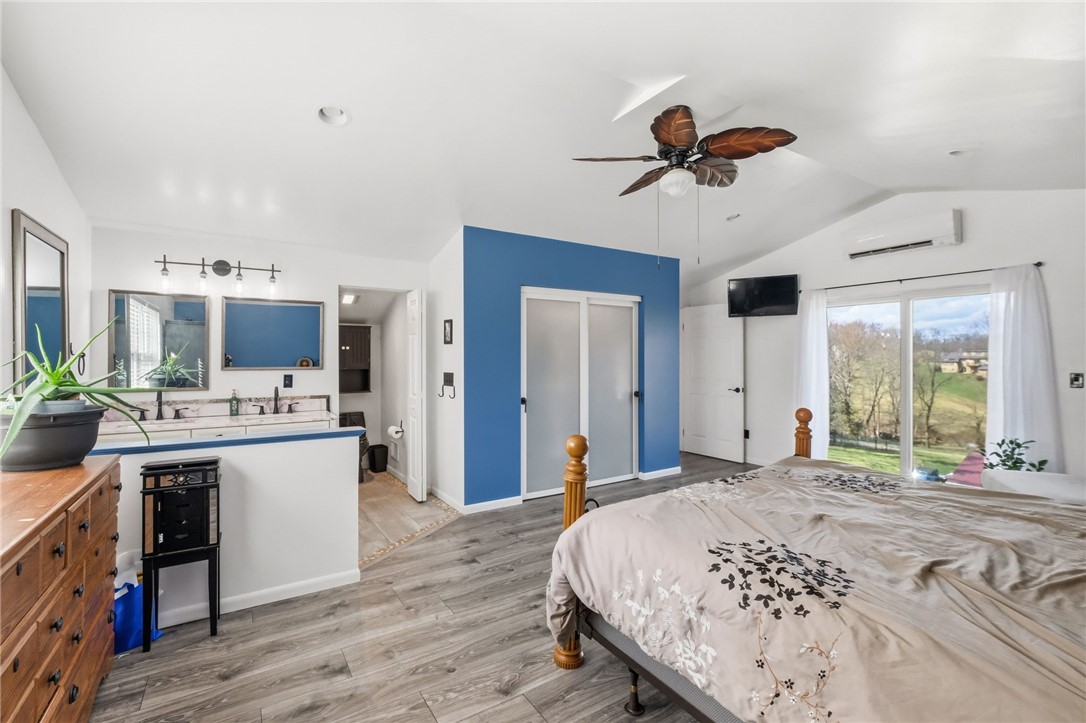 27 Bock Ln