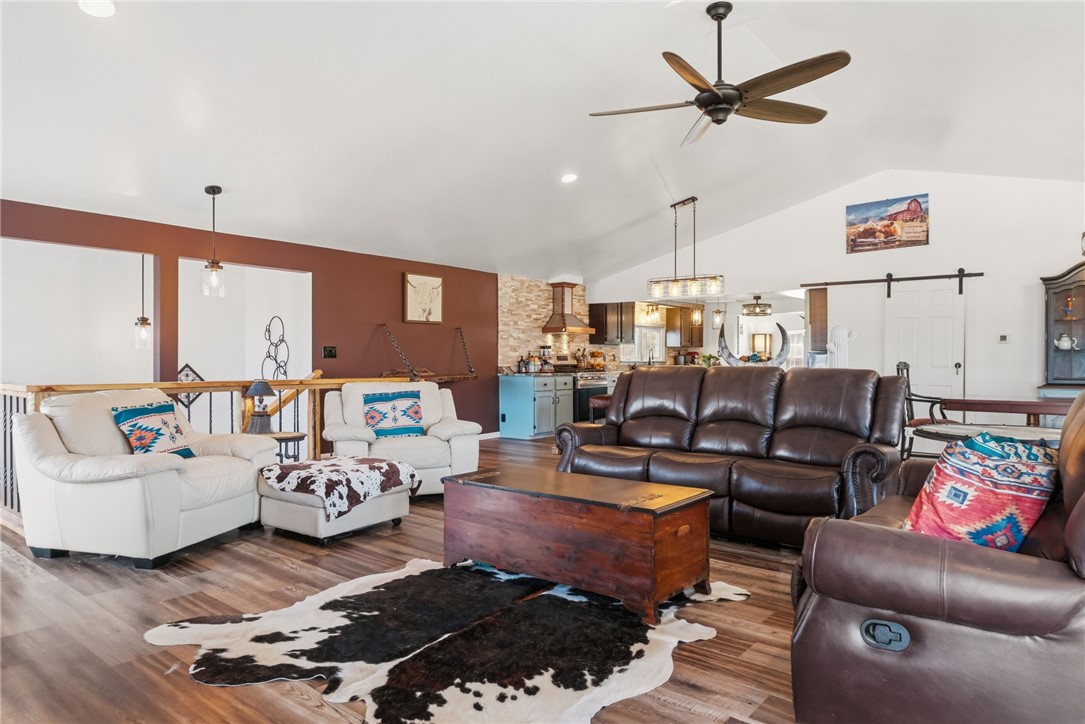 27 Bock Ln