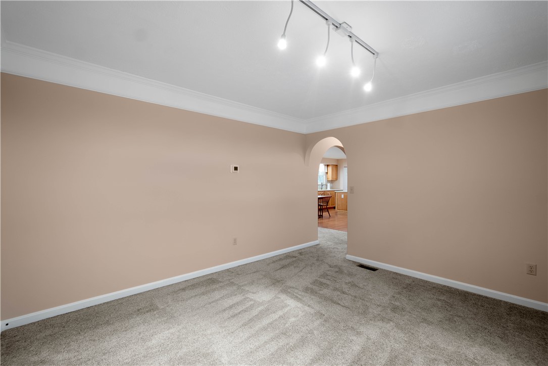 409 Snowberry Lane
