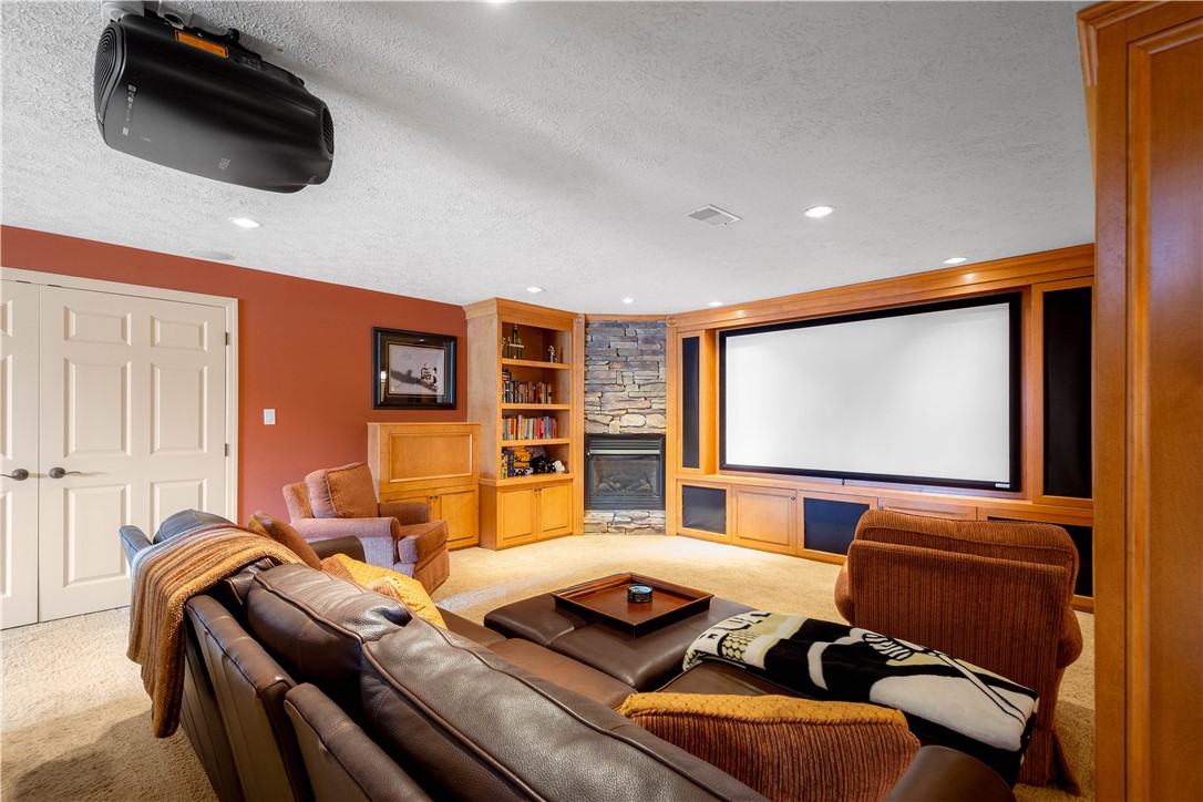 1375 Royal Oak Dr.