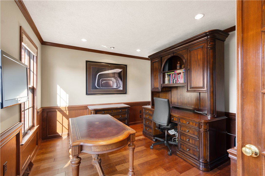 1375 Royal Oak Dr.