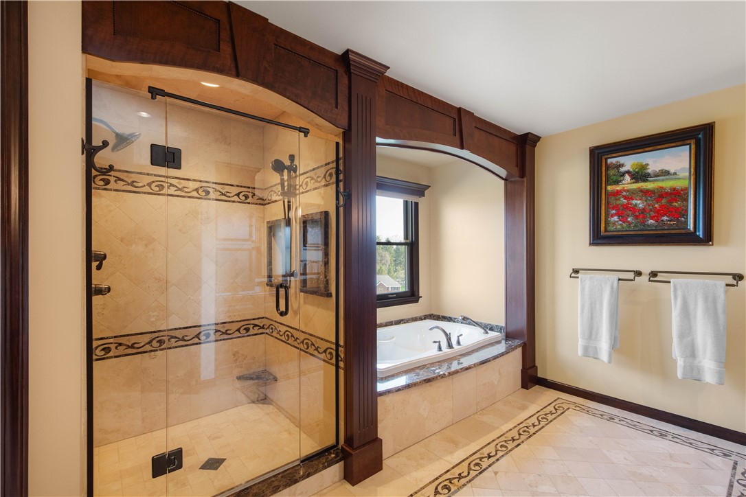 1375 Royal Oak Dr.