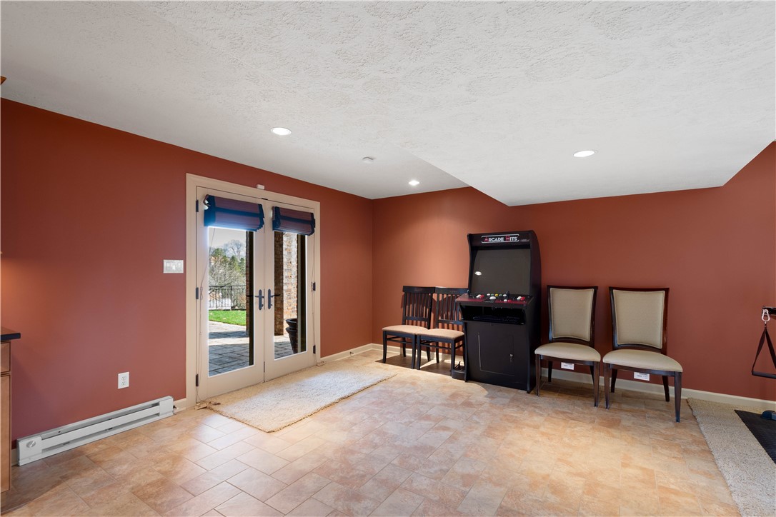 1375 Royal Oak Dr.