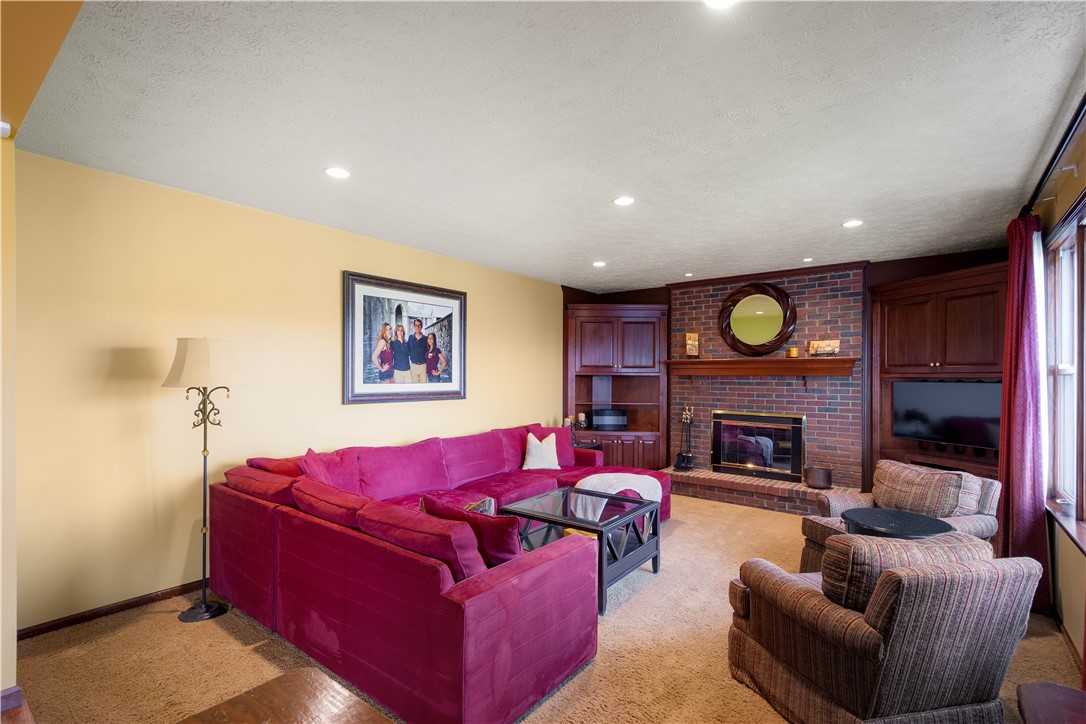 1375 Royal Oak Dr.