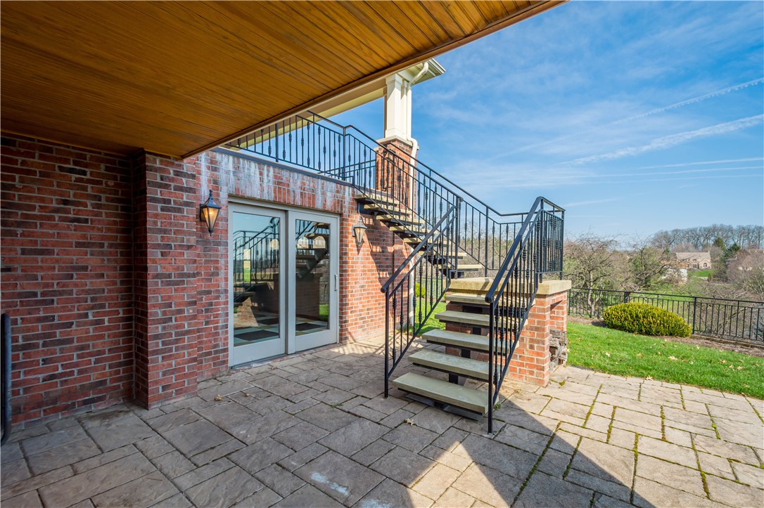 1375 Royal Oak Dr.