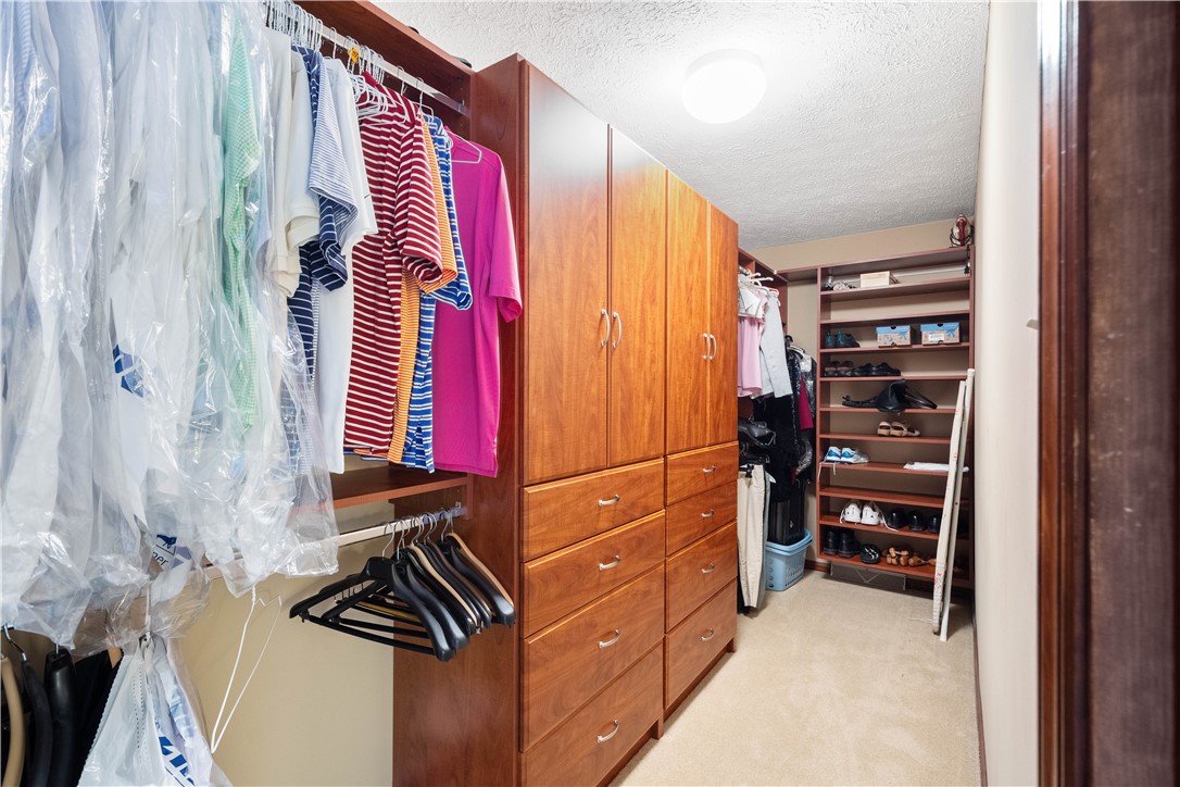 1375 Royal Oak Dr.