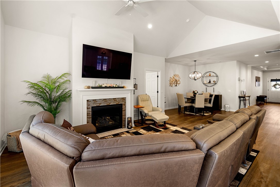 6067 Liberty Blvd.