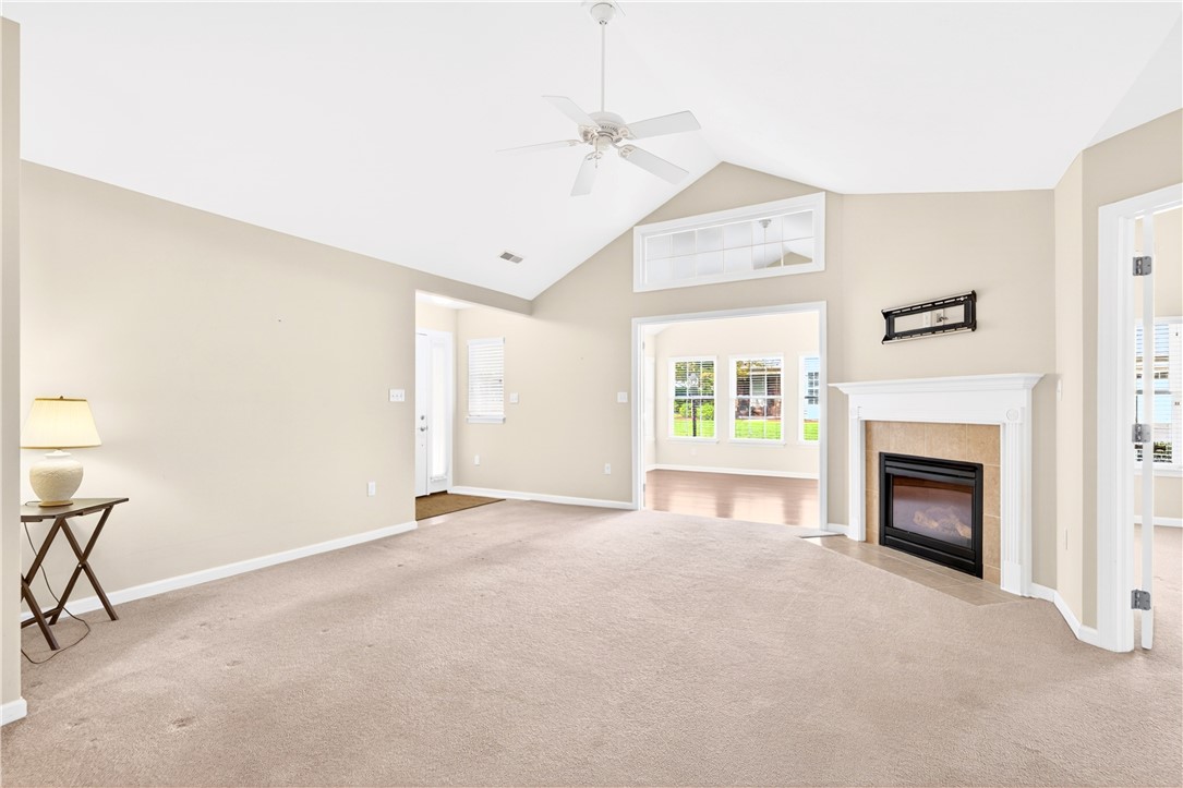 2104 Isleworth Ln