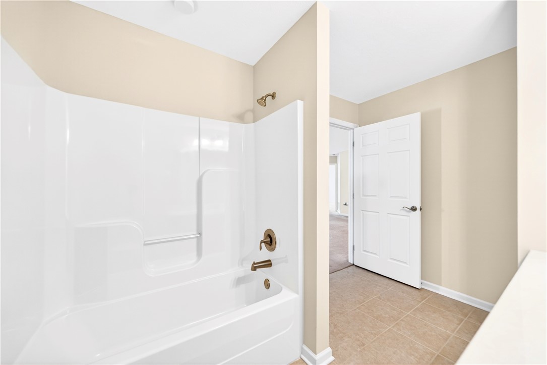2104 Isleworth Ln