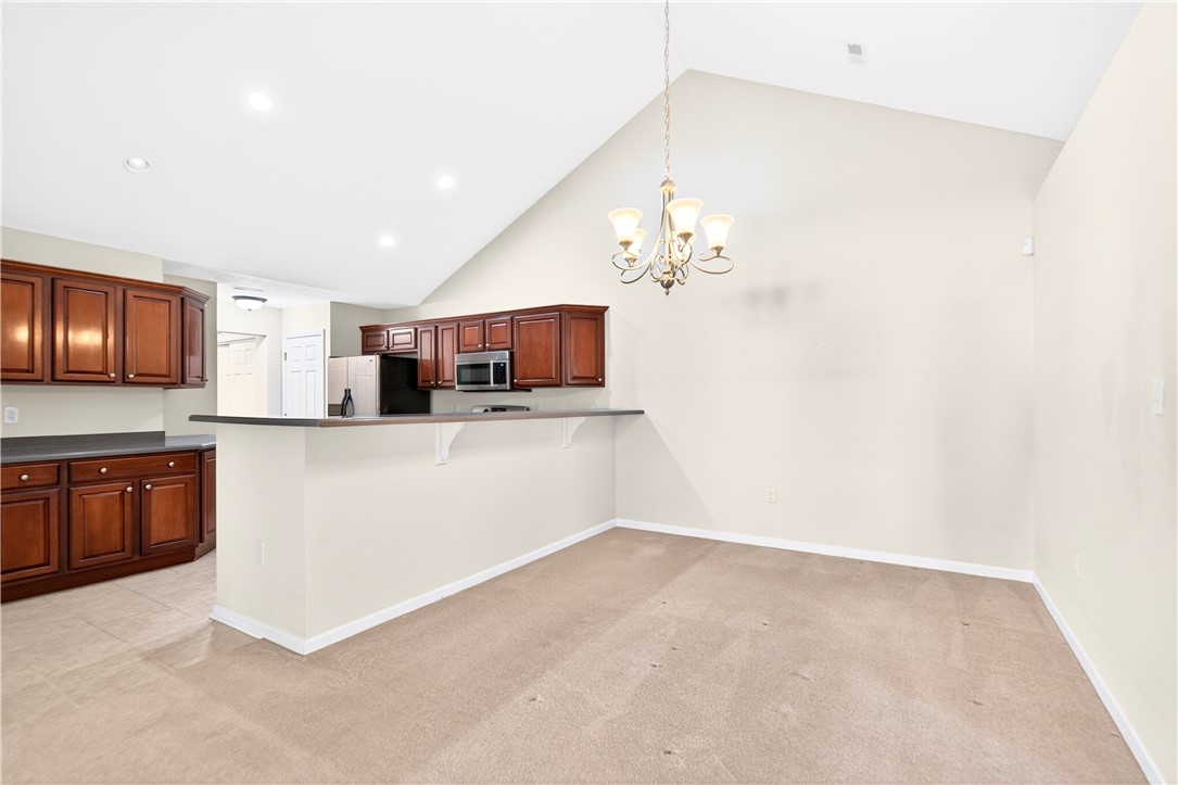 2104 Isleworth Ln