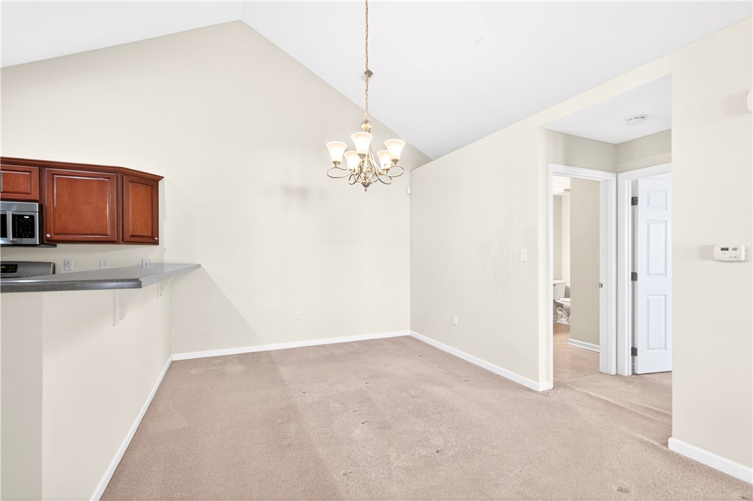 2104 Isleworth Ln