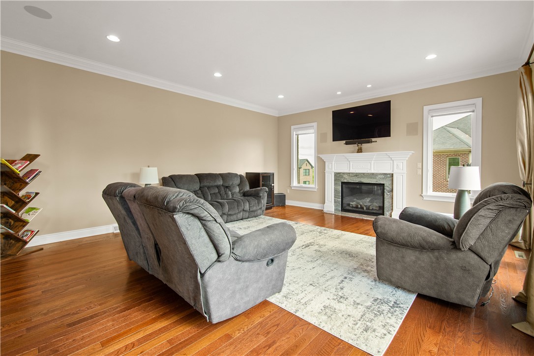 9807 Sumner Dr
