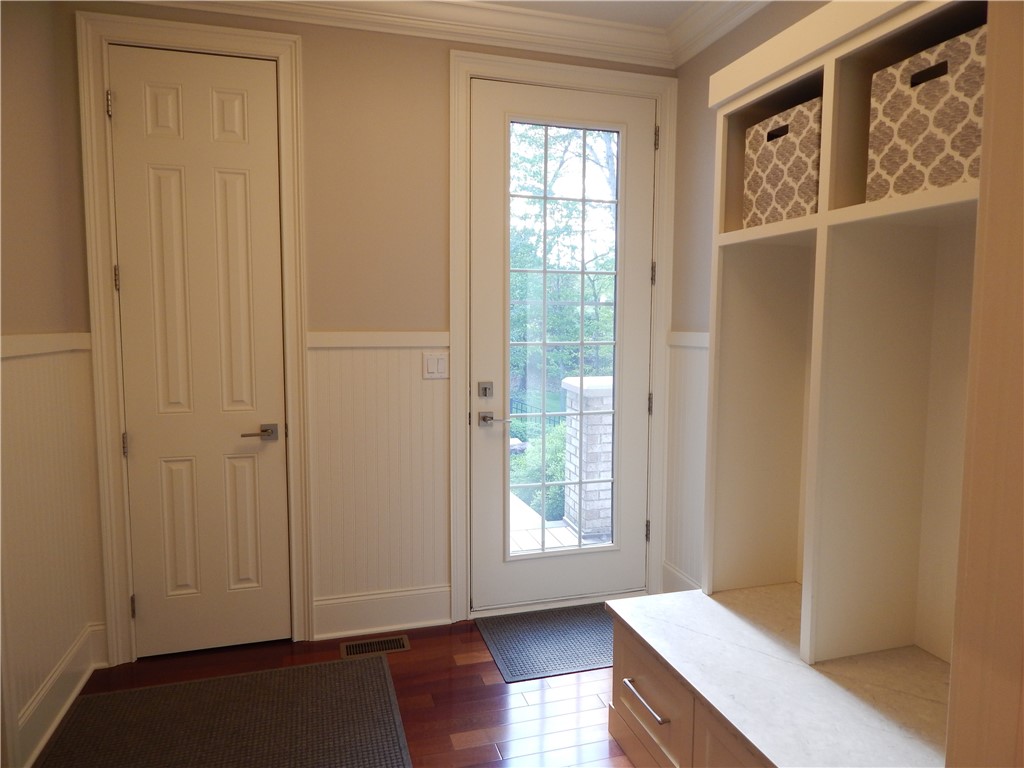 1007 Amy Place