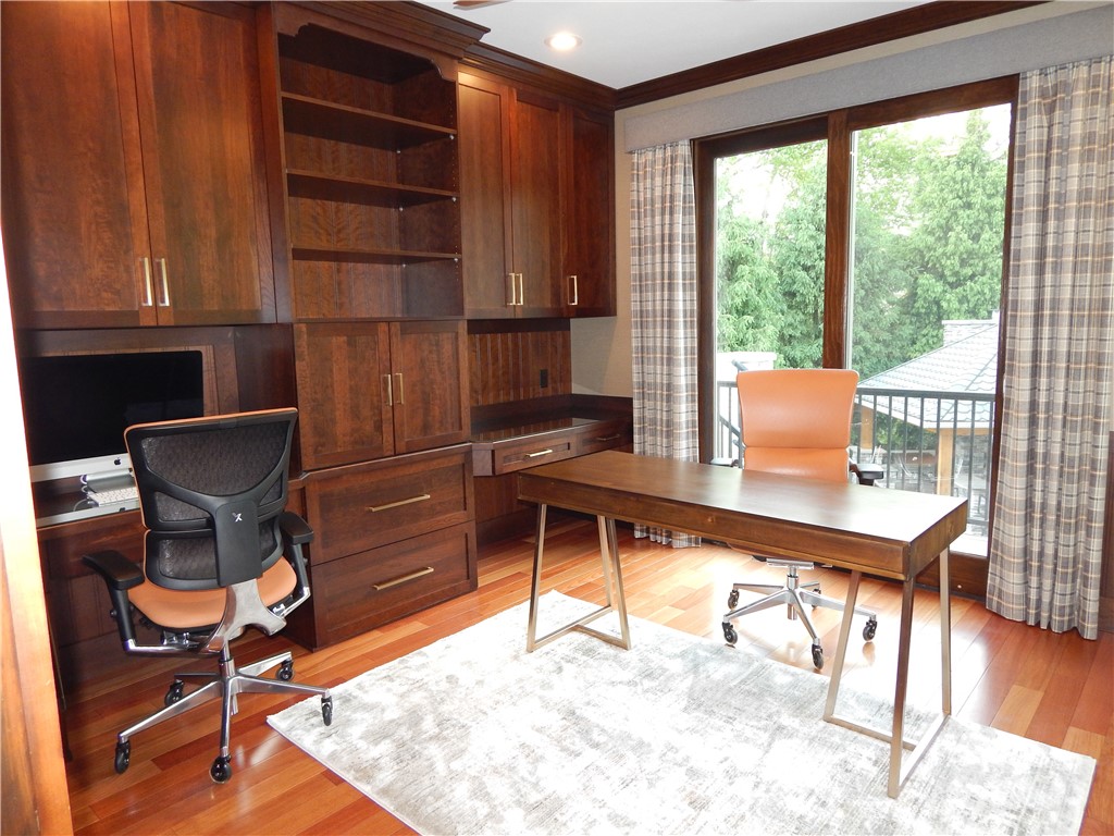 1007 Amy Place