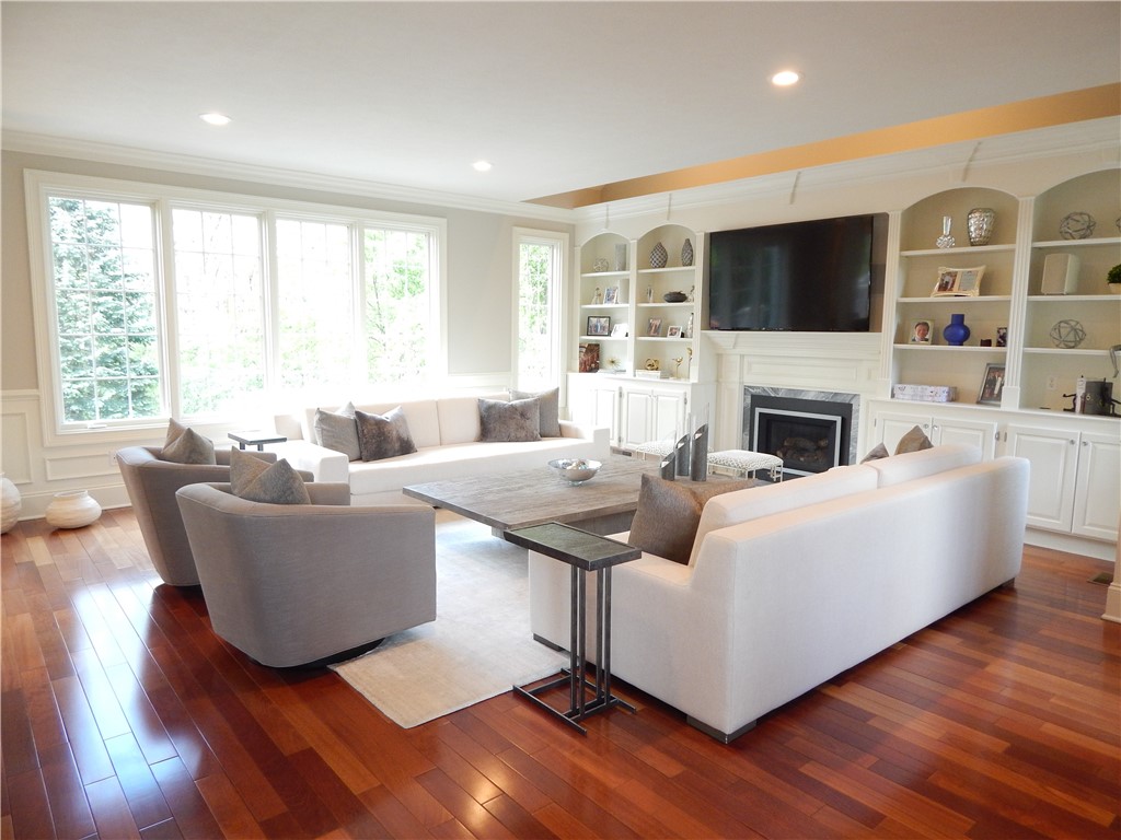 1007 Amy Place
