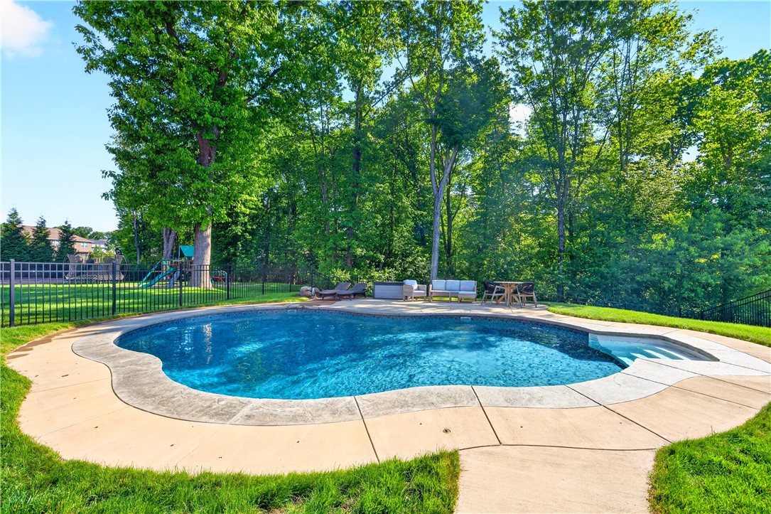 111 Alder Drive