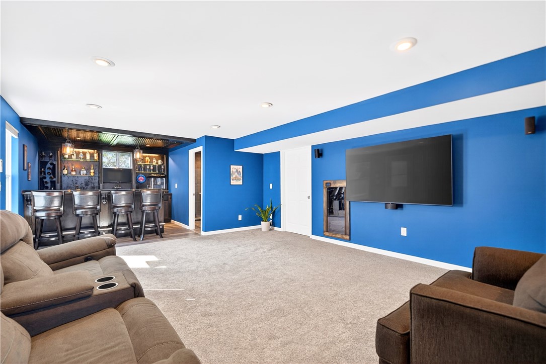 111 Alder Drive