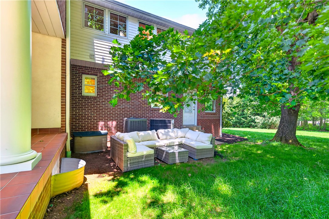 2590 Wildwood Road