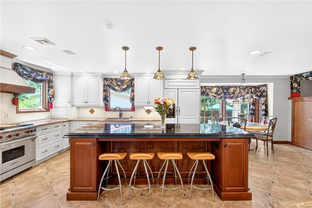 2590 Wildwood Road