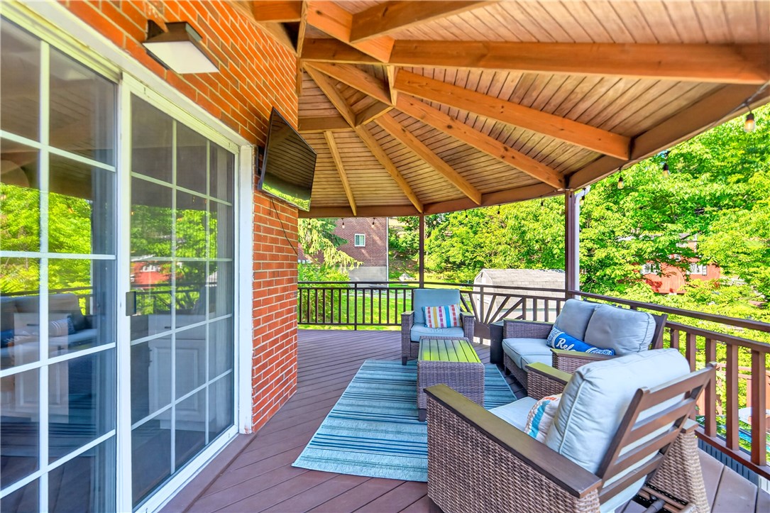 211 Elrose Dr