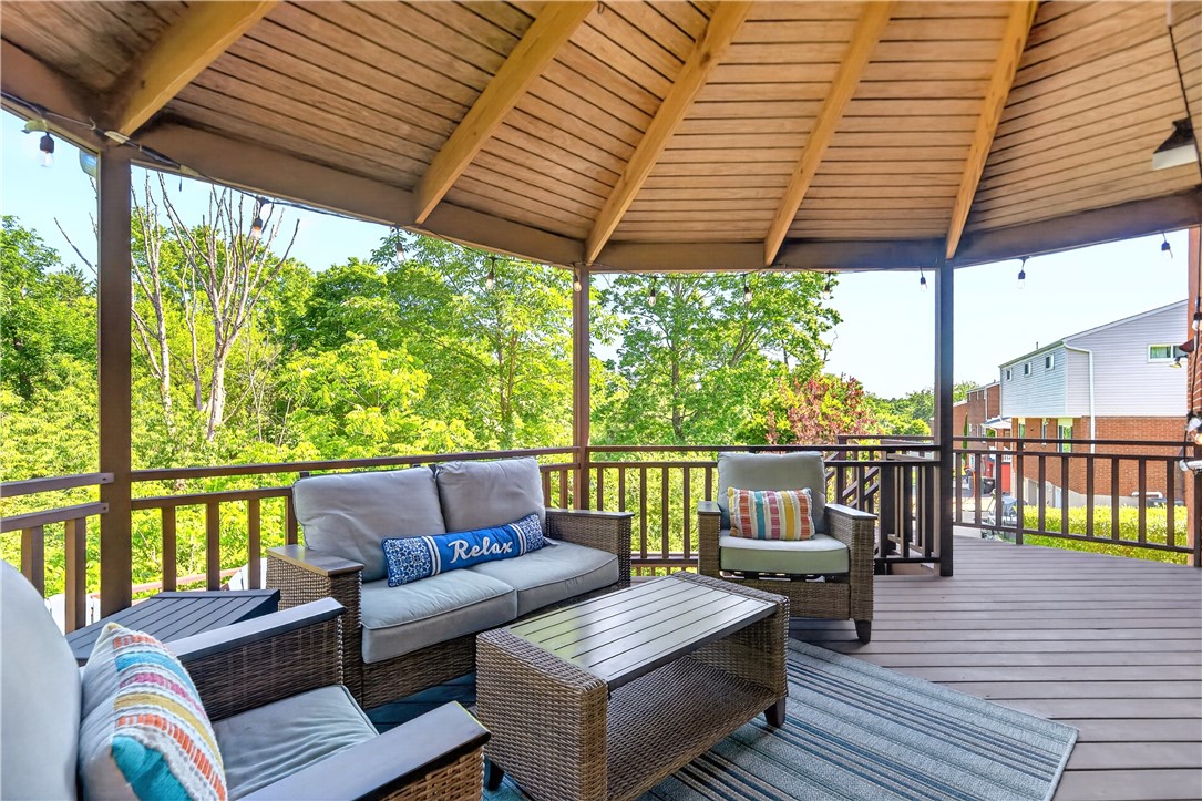 211 Elrose Dr