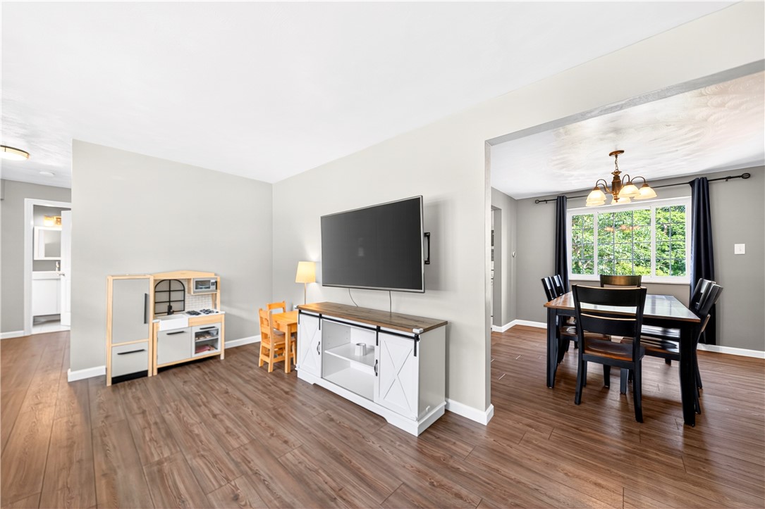 211 Elrose Dr