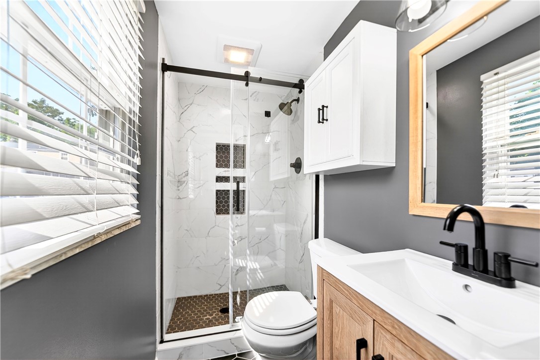 211 Elrose Dr