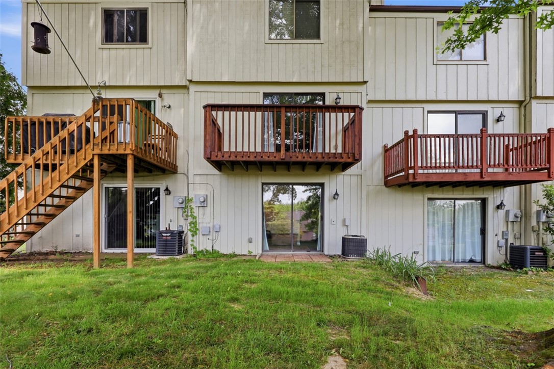 641 Sunset Cir
