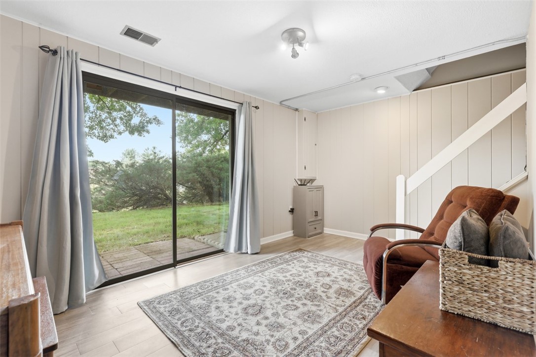 641 Sunset Cir