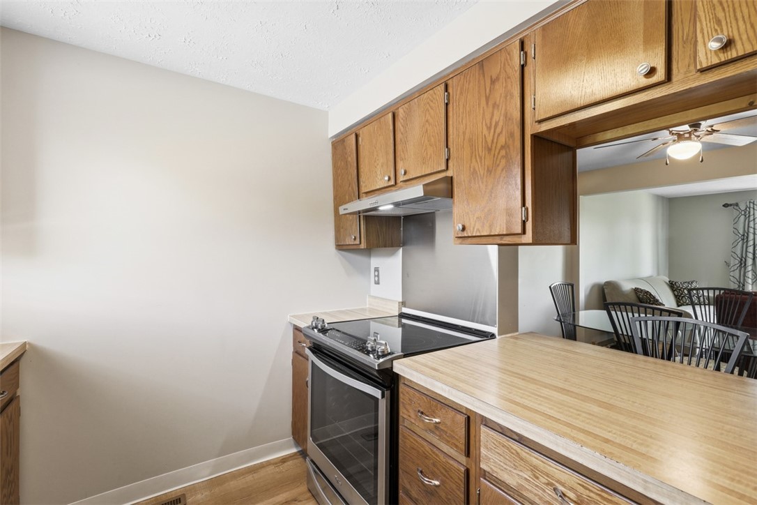 641 Sunset Cir
