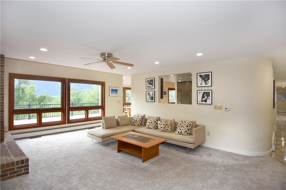 2682 Oak Hill Dr.