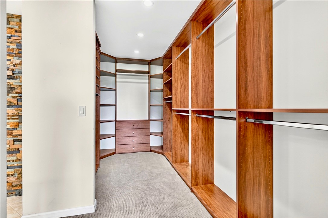 2682 Oak Hill Dr.