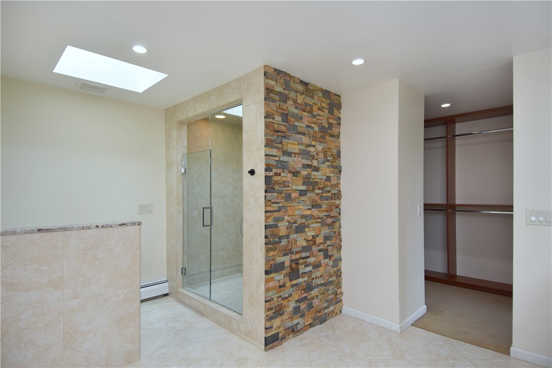 2682 Oak Hill Dr.