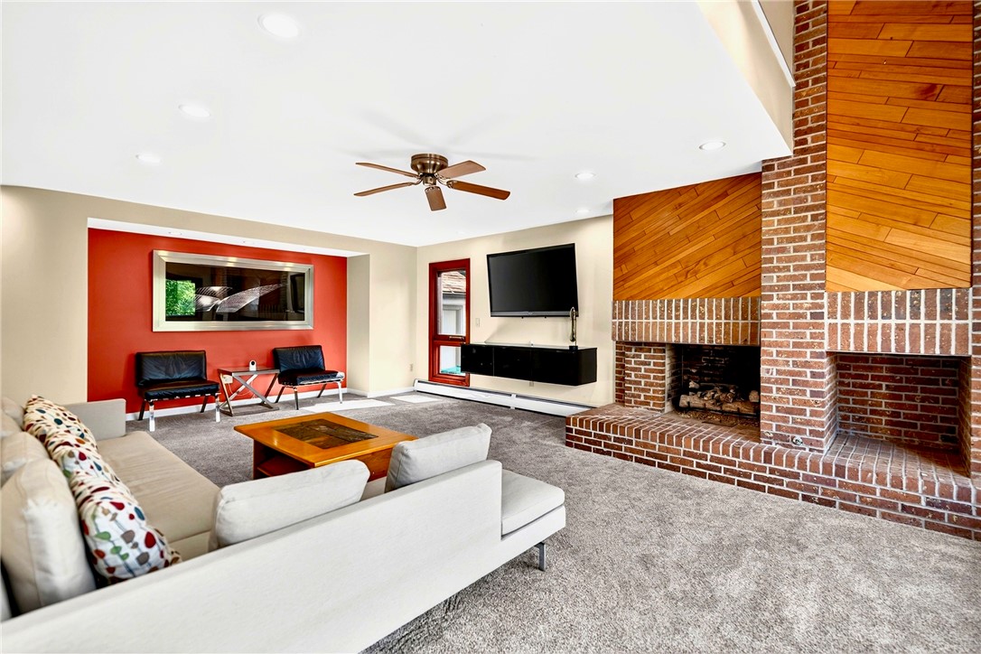 2682 Oak Hill Dr.