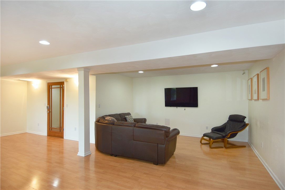 2682 Oak Hill Dr.