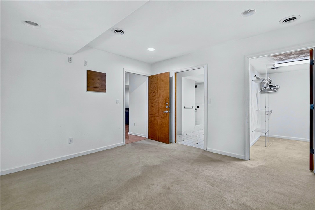 2682 Oak Hill Dr.