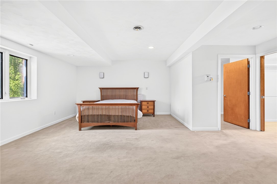 2682 Oak Hill Dr.