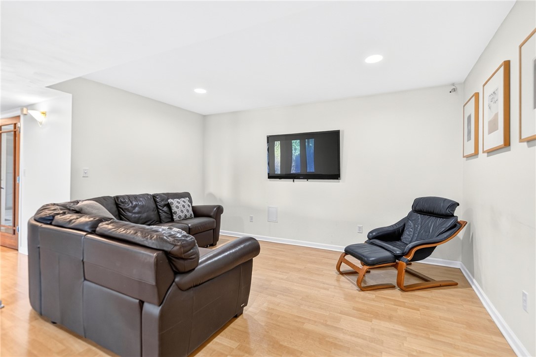 2682 Oak Hill Dr.