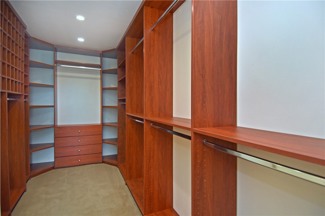 2682 Oak Hill Dr.