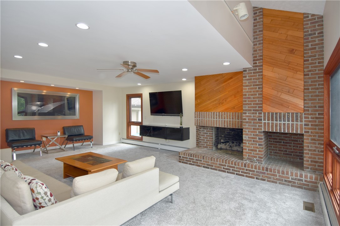 2682 Oak Hill Dr.
