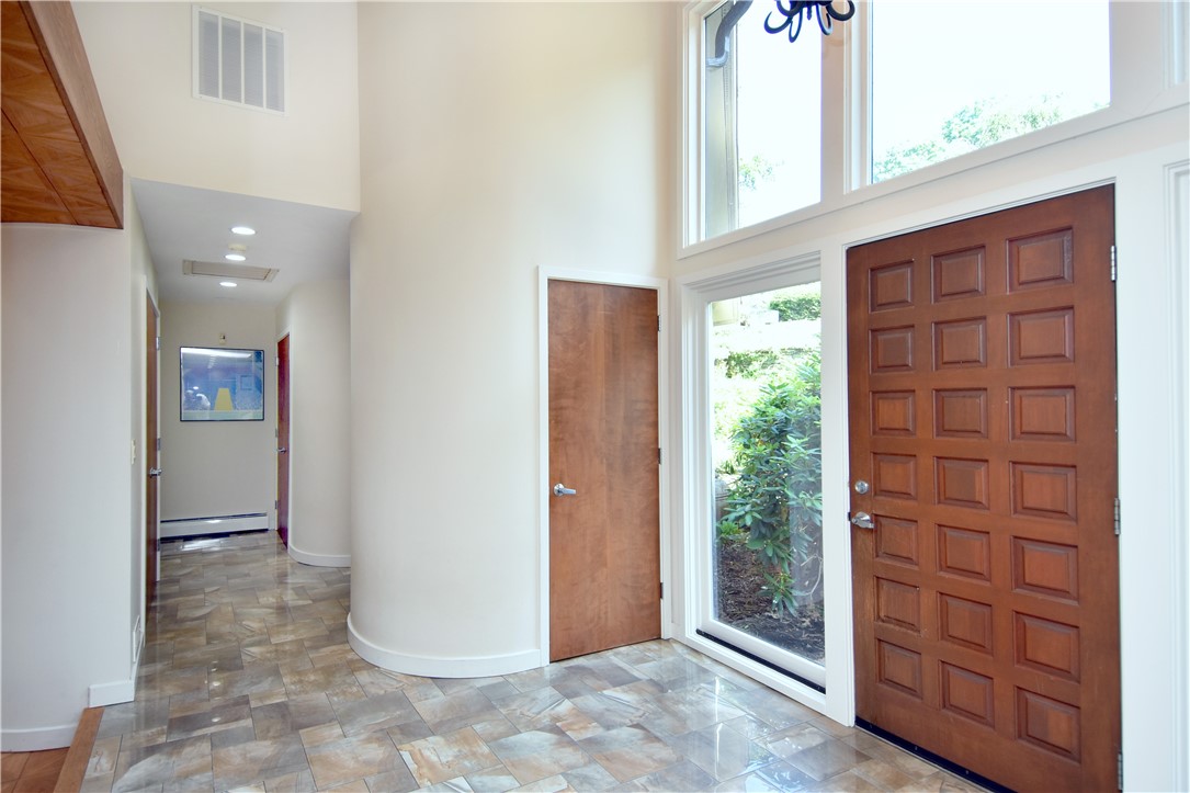 2682 Oak Hill Dr.