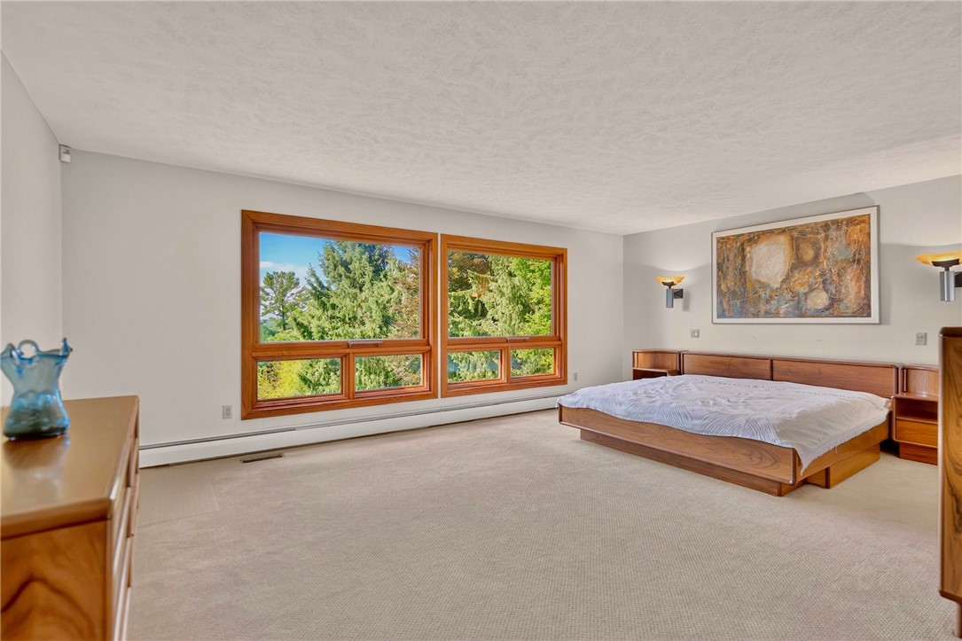 2682 Oak Hill Dr.
