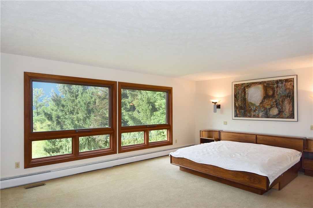 2682 Oak Hill Dr.
