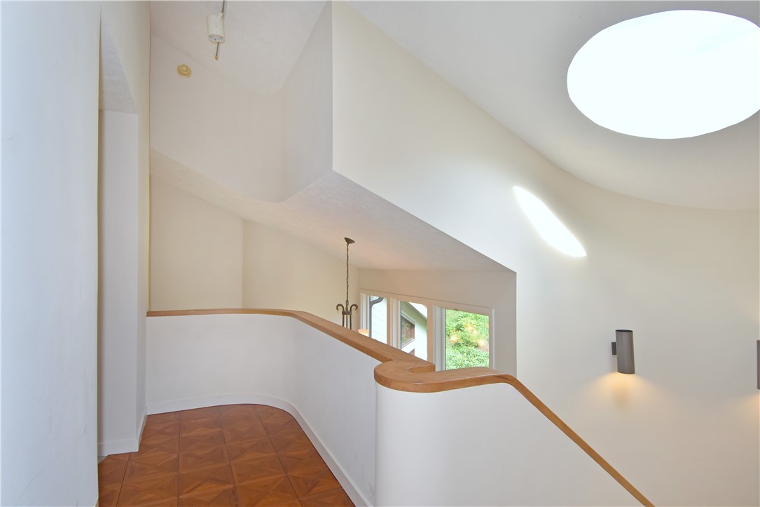2682 Oak Hill Dr.
