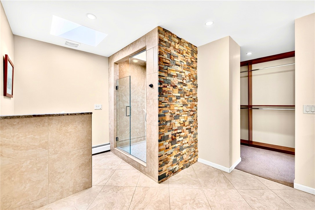 2682 Oak Hill Dr.